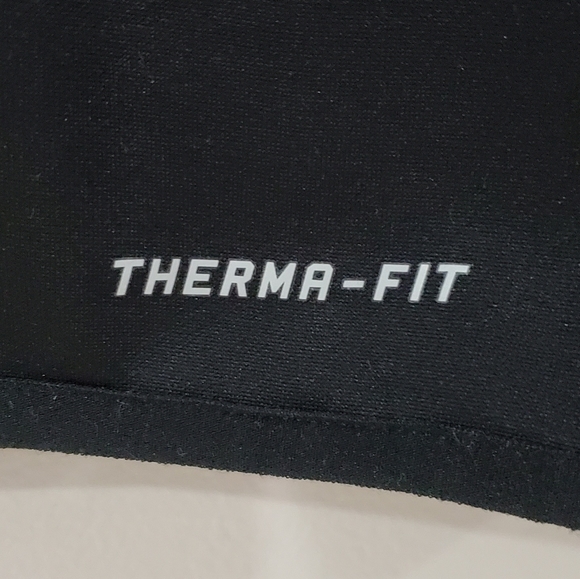 NIKE Therma Pixelated Swoosh Hoodie - Picture 7 of 8